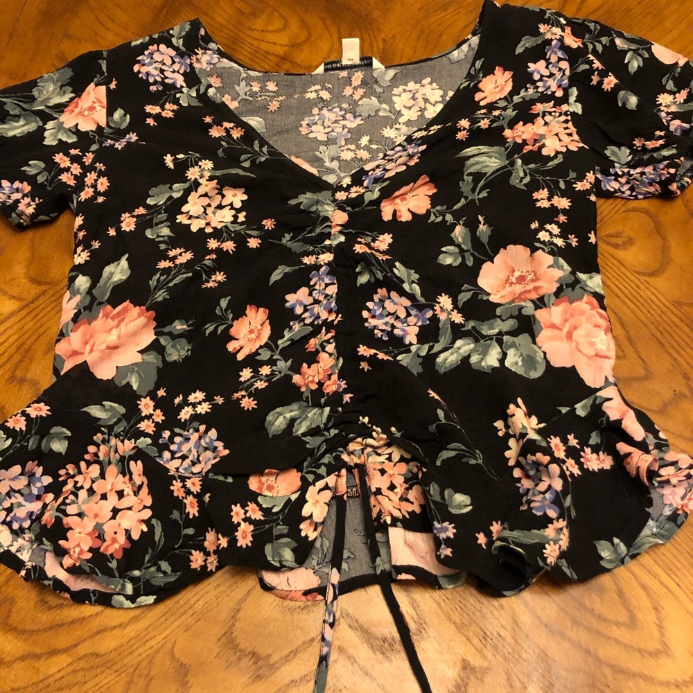 American Eagle Floral Top